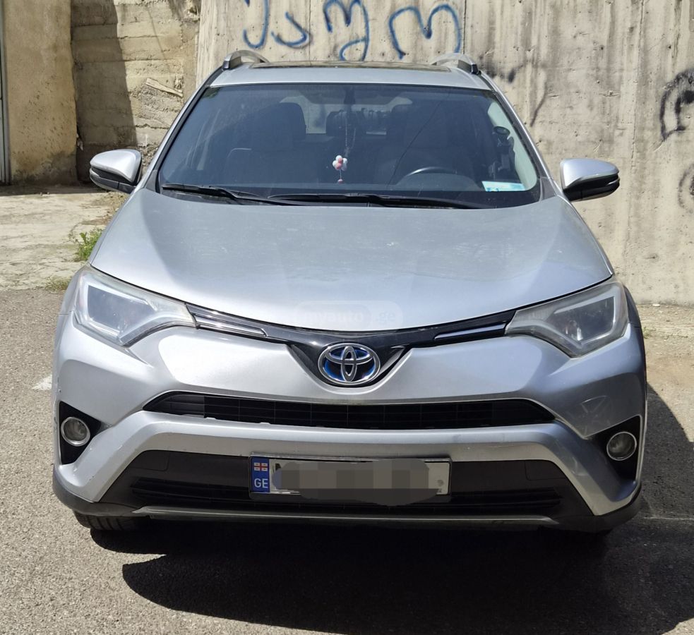 Toyota Rav 4 - фото 1