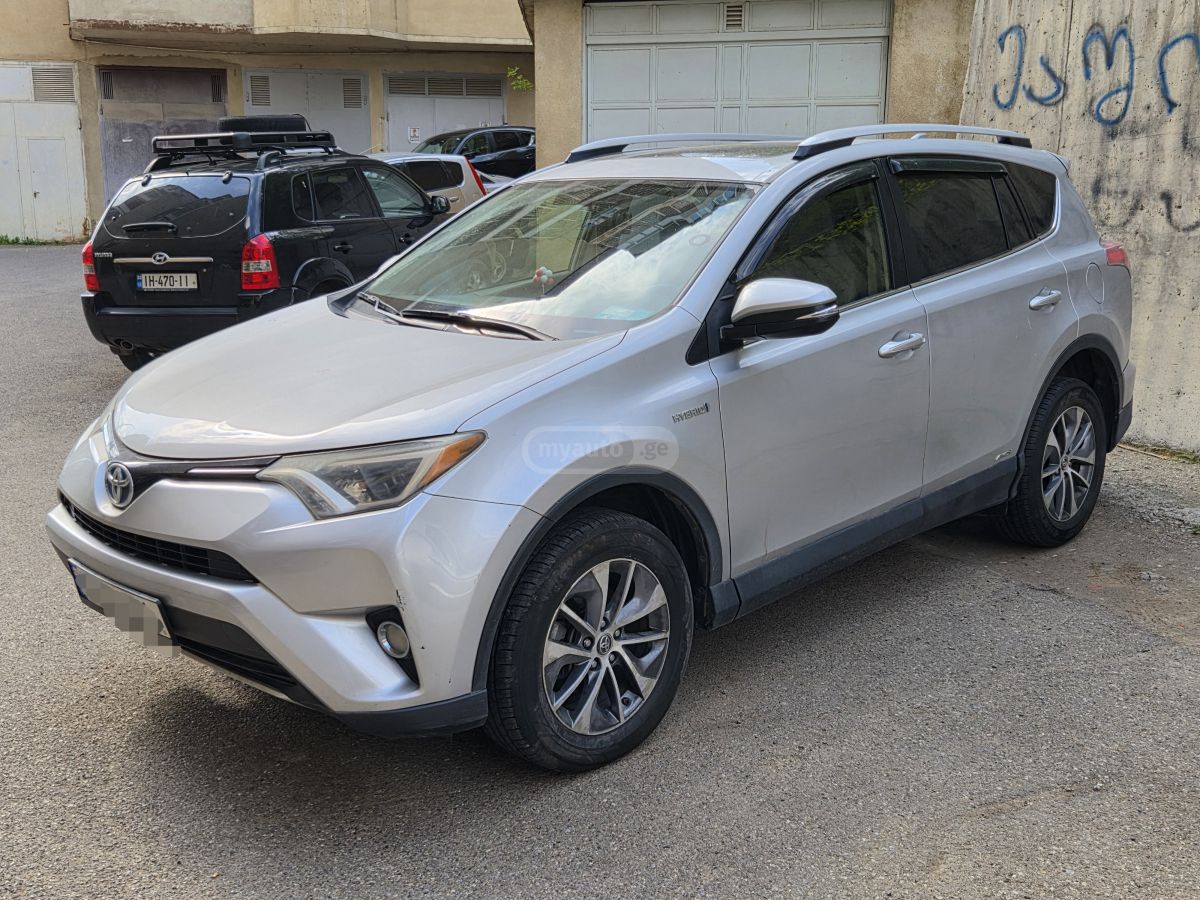 Toyota Rav 4 - фото 2