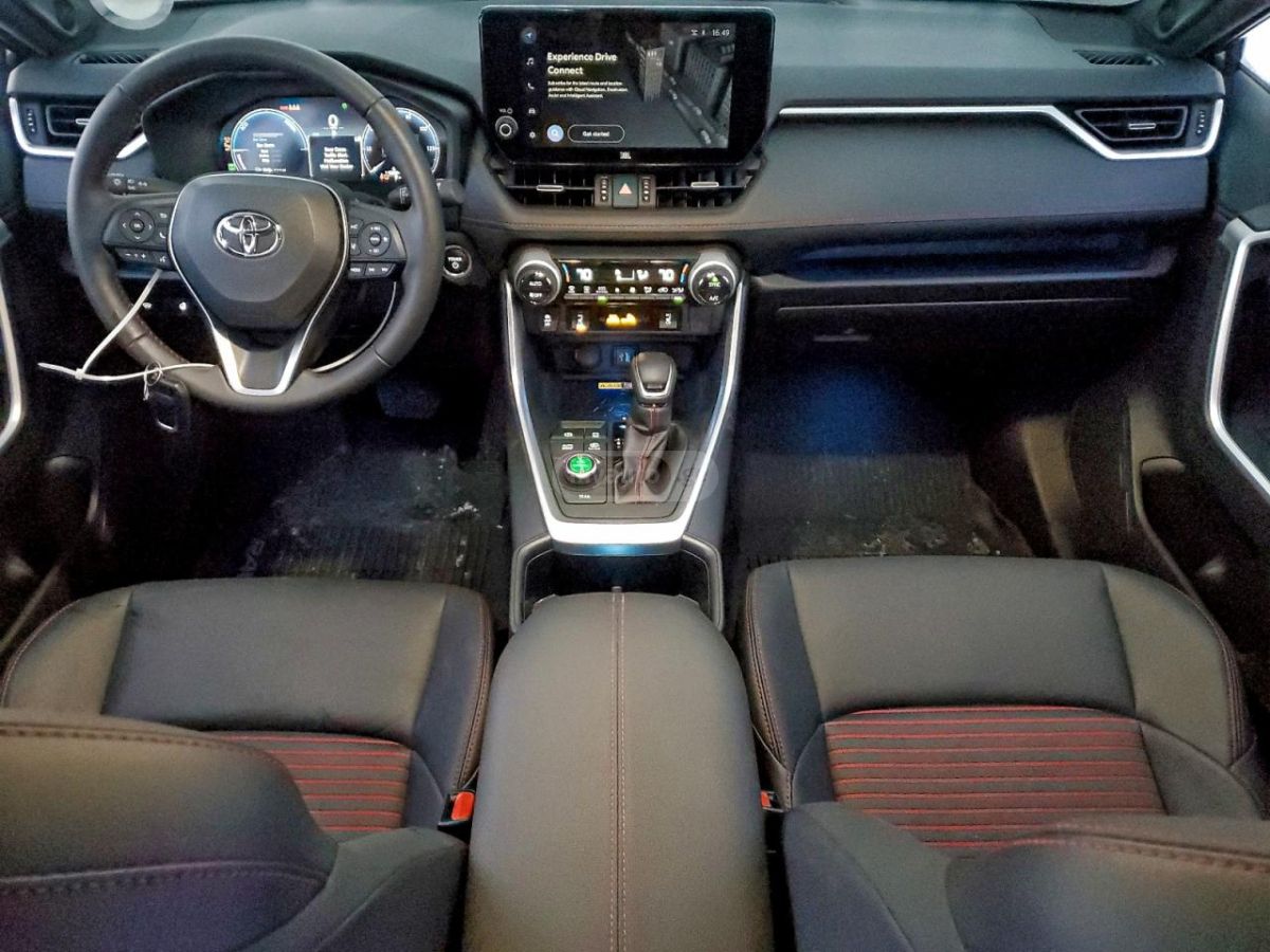 Toyota RAV 4 - фото 8