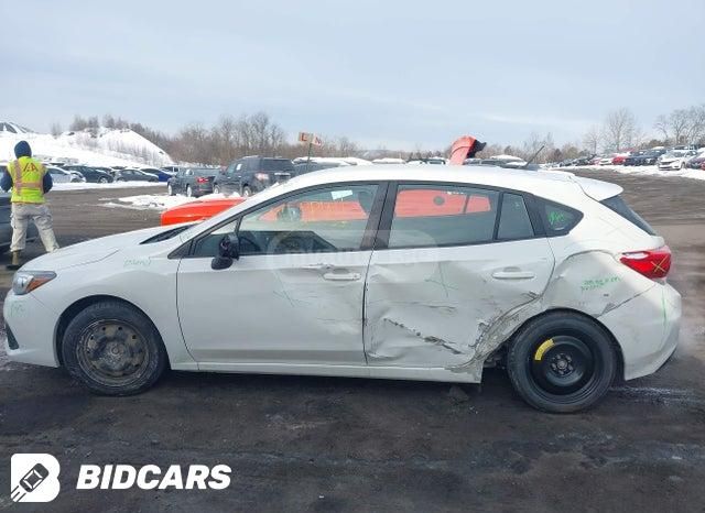 Subaru Impreza - фото 2