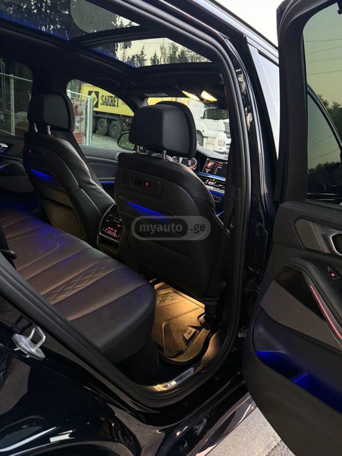 BMW X5 M 2021 — миниатюра 12