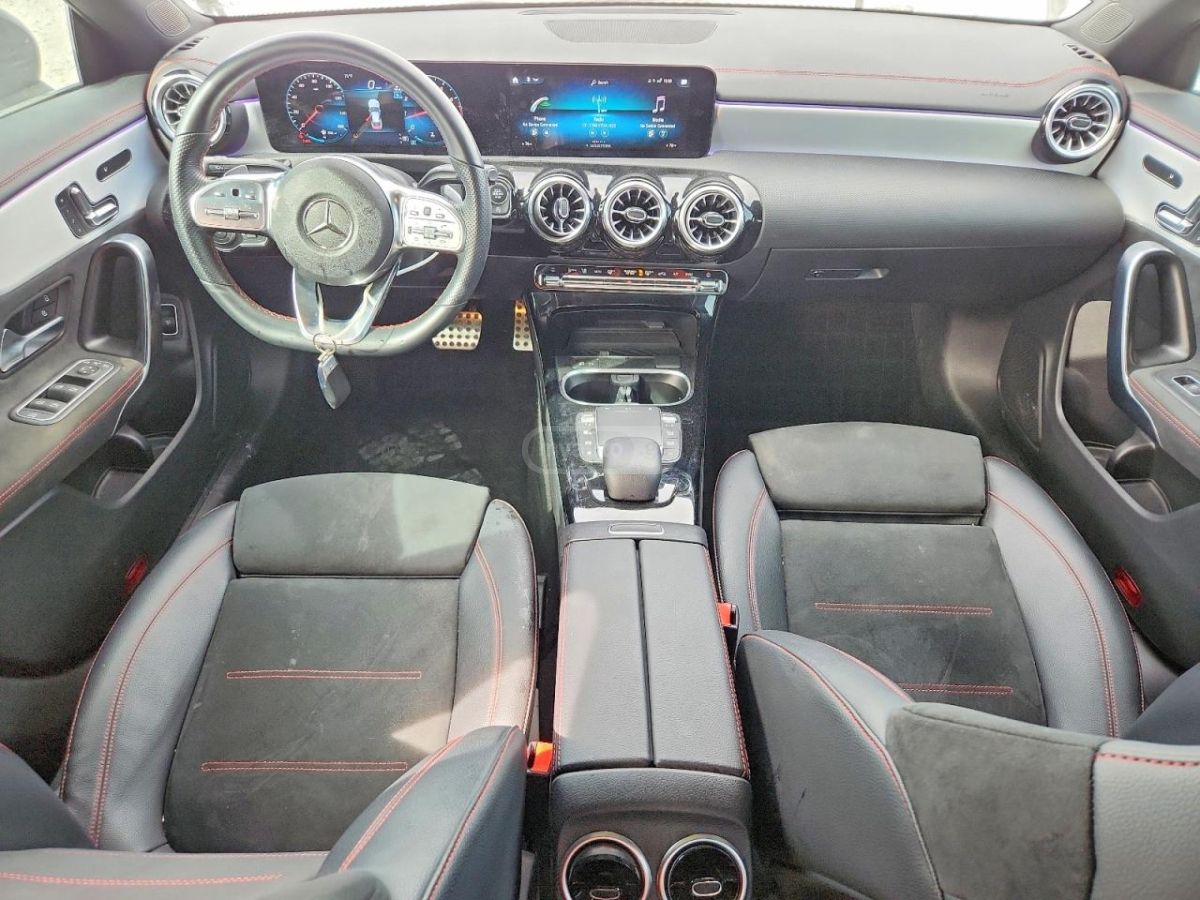 Mercedes-Benz CLA 250 Base CLA 250 Coupe 4dr Front-W 2023 — миниатюра 8