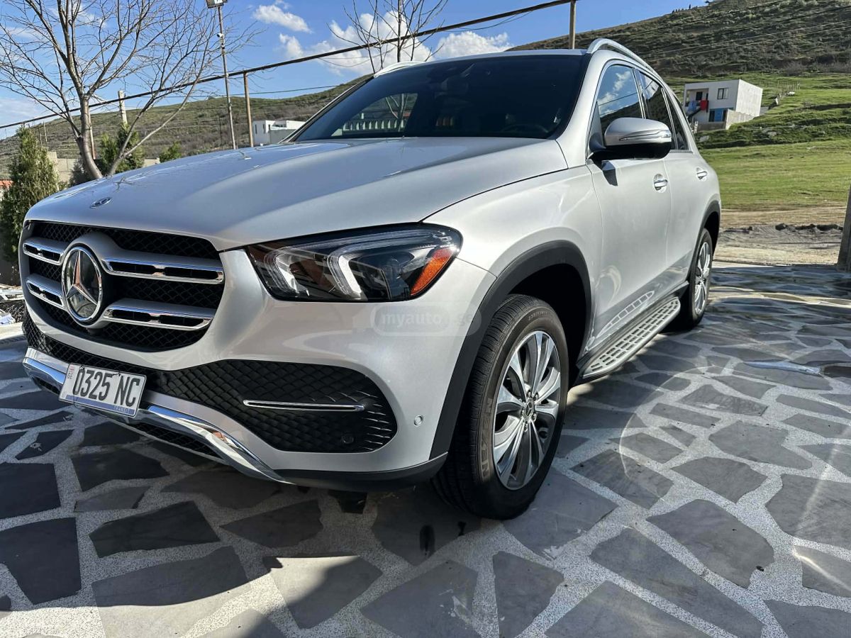 Mercedes-Benz GLE 350 - фото 1