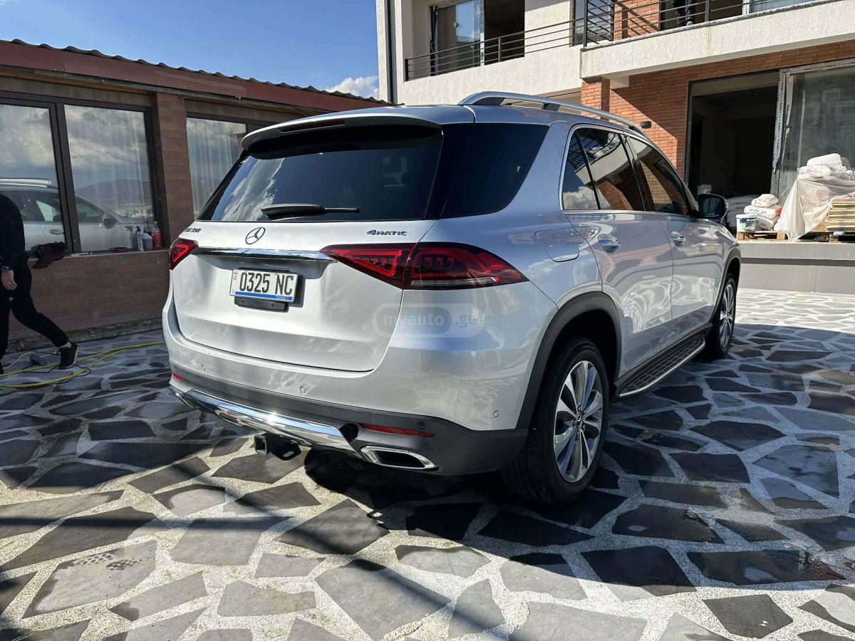 Mercedes-Benz GLE 350 - фото 2