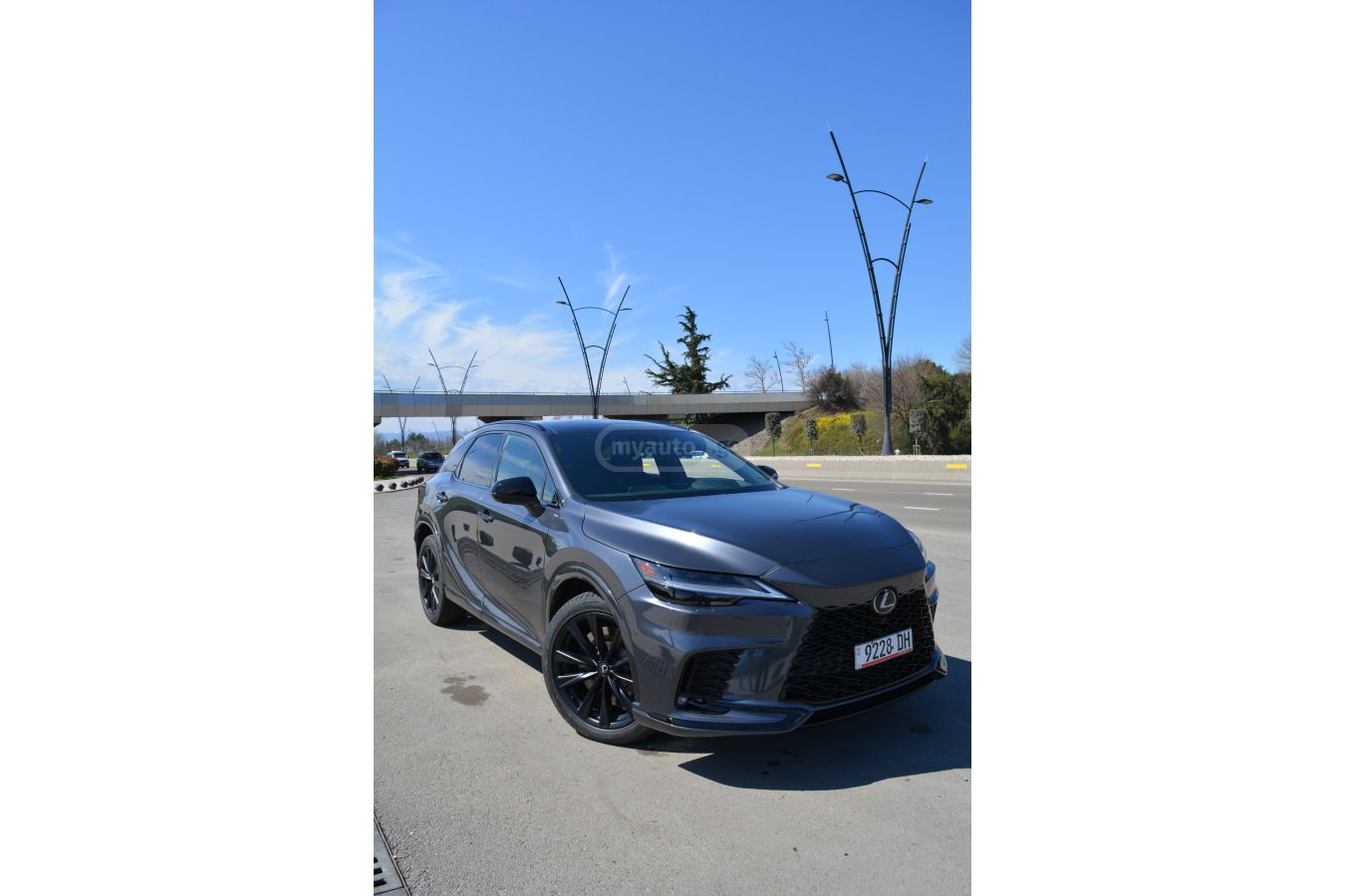 Lexus RX 500 F Sport Performance 2024 — миниатюра 2