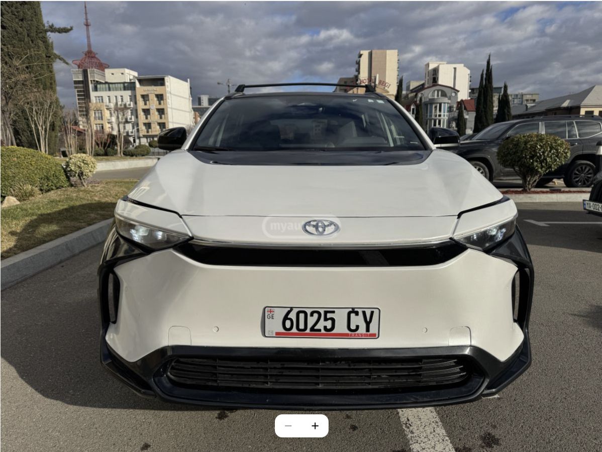 Toyota bZ4X 2025 — миниатюра 1