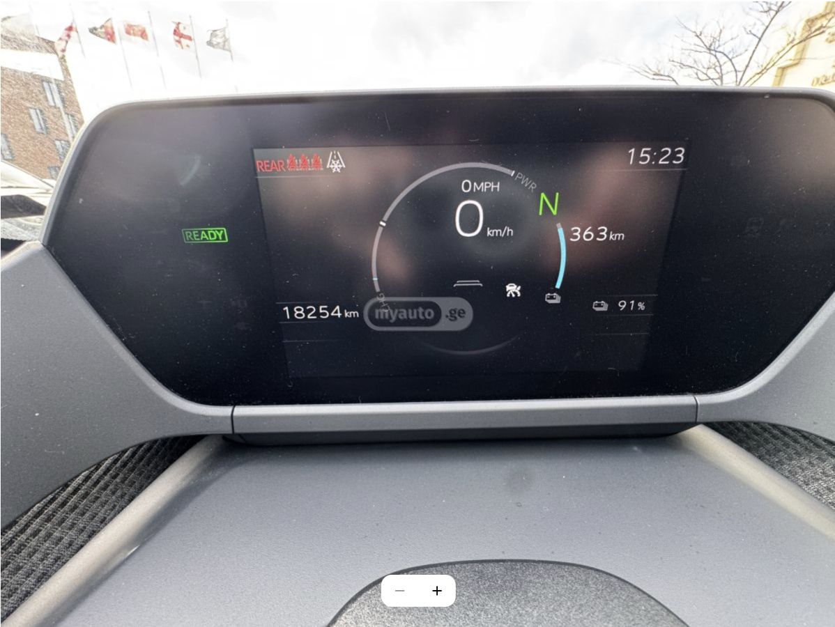 Toyota bZ4X 2025 — миниатюра 14