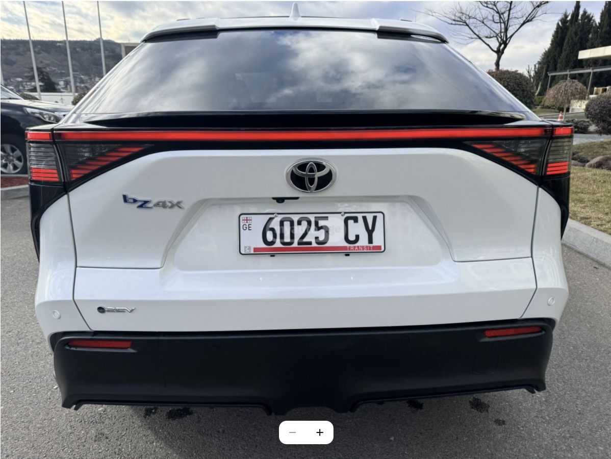 Toyota bZ4X 2025 — миниатюра 5