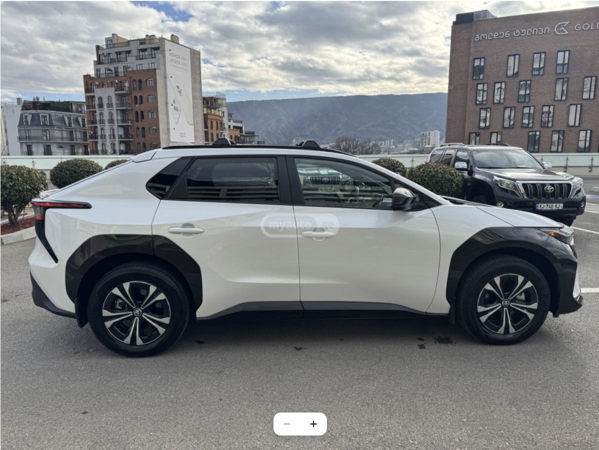 Toyota bZ4X 2025 — миниатюра 7