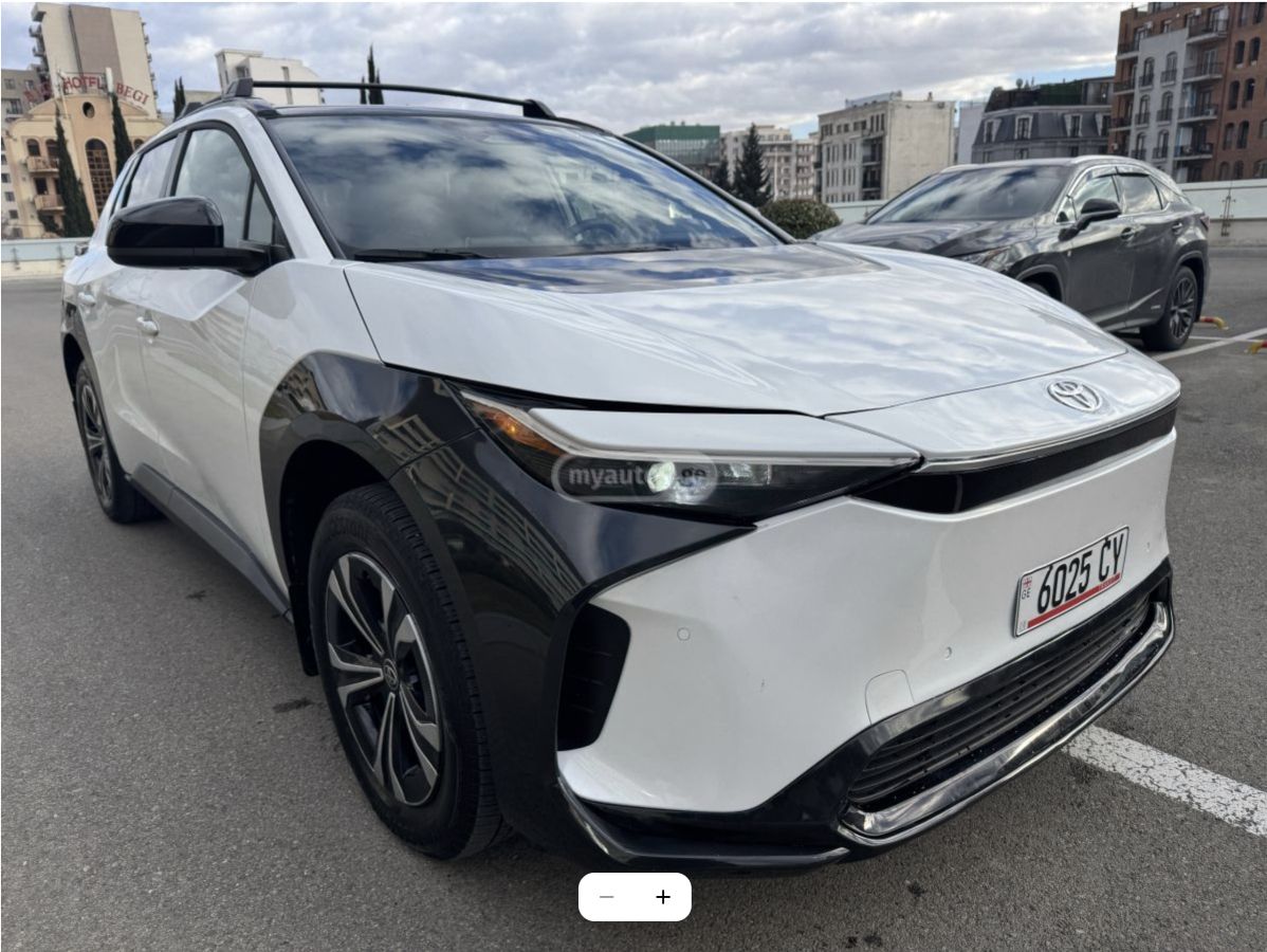 Toyota bZ4X 2025 — миниатюра 8