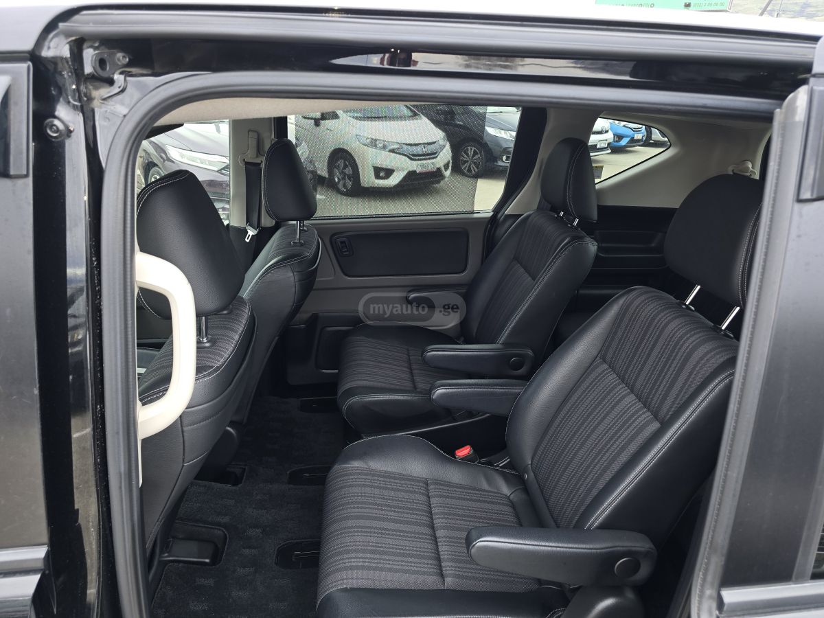 Honda Freed - фото 14