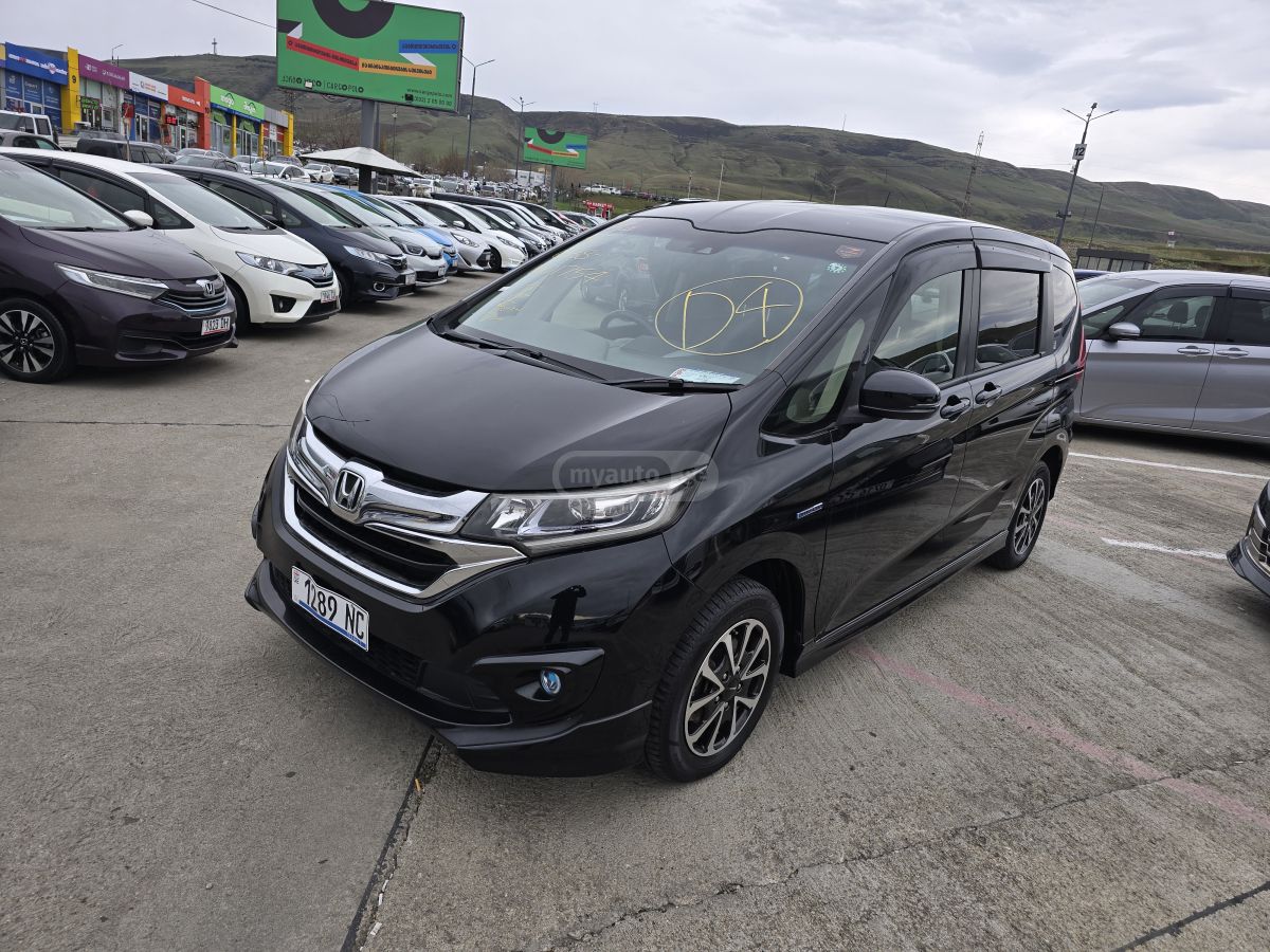 Honda Freed - фото 5