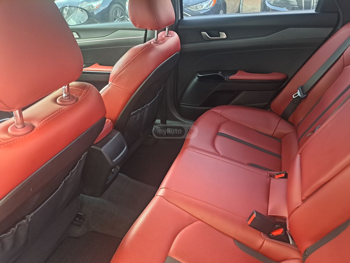 Kia K5 - фото 13