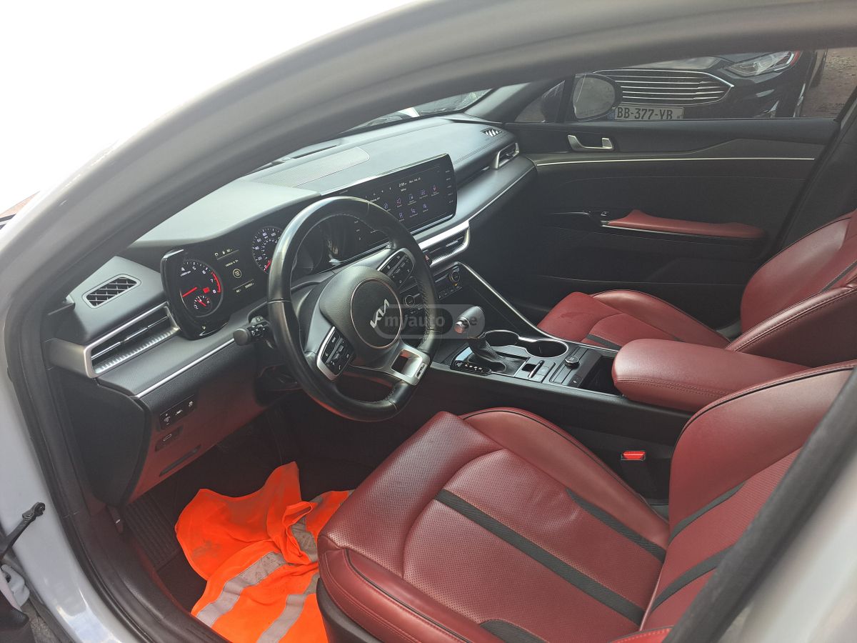 Kia K5 - фото 14