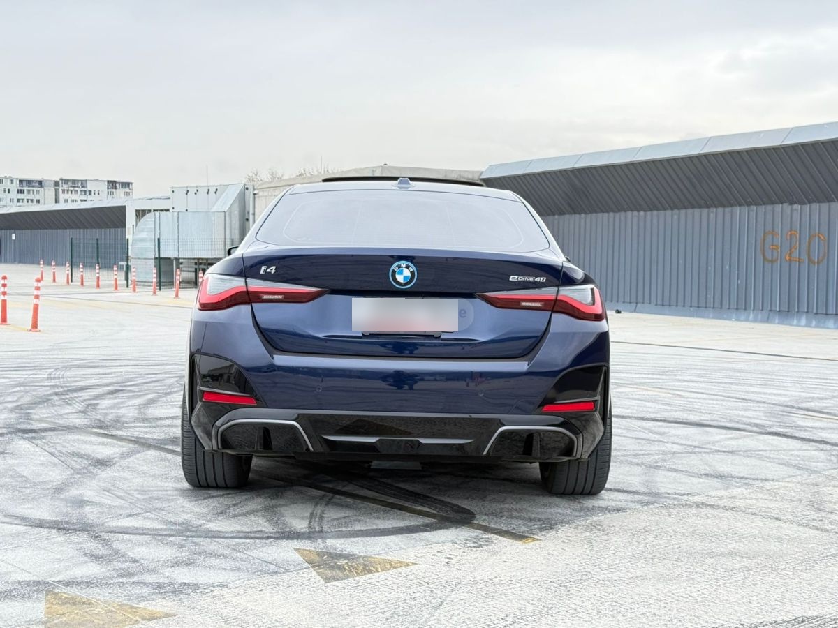 BMW i4 - фото 5