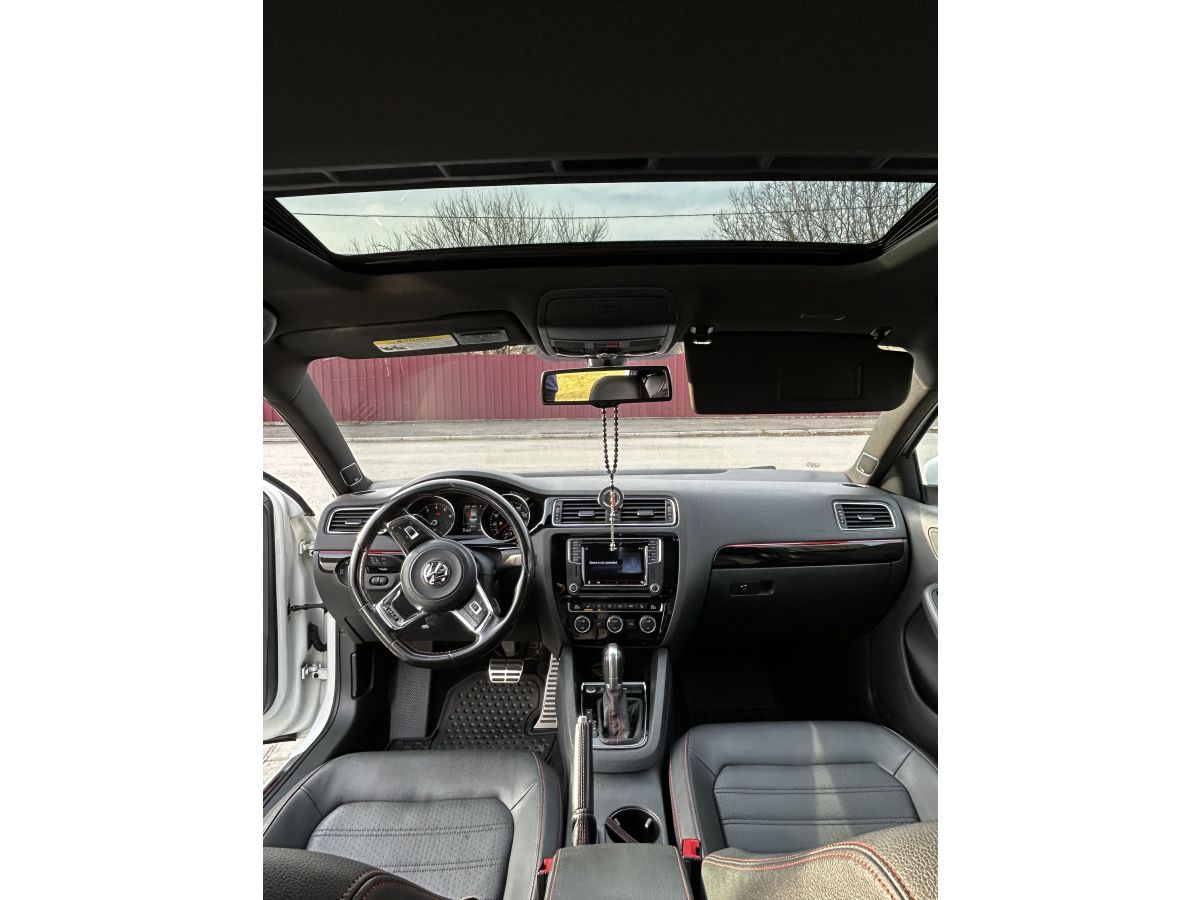 Volkswagen Jetta - фото 9