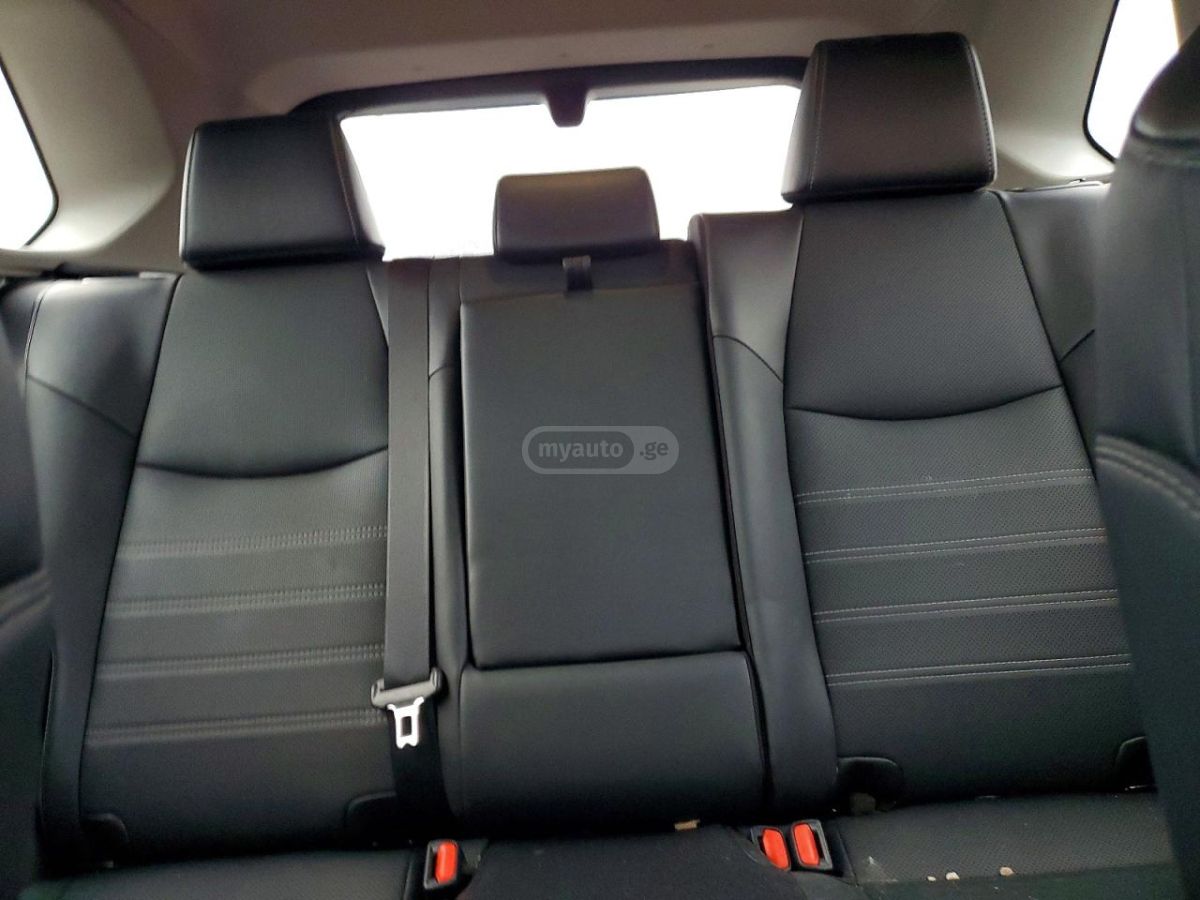 Toyota RAV 4 - фото 10