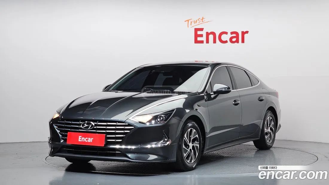 Hyundai Sonata - фото 1