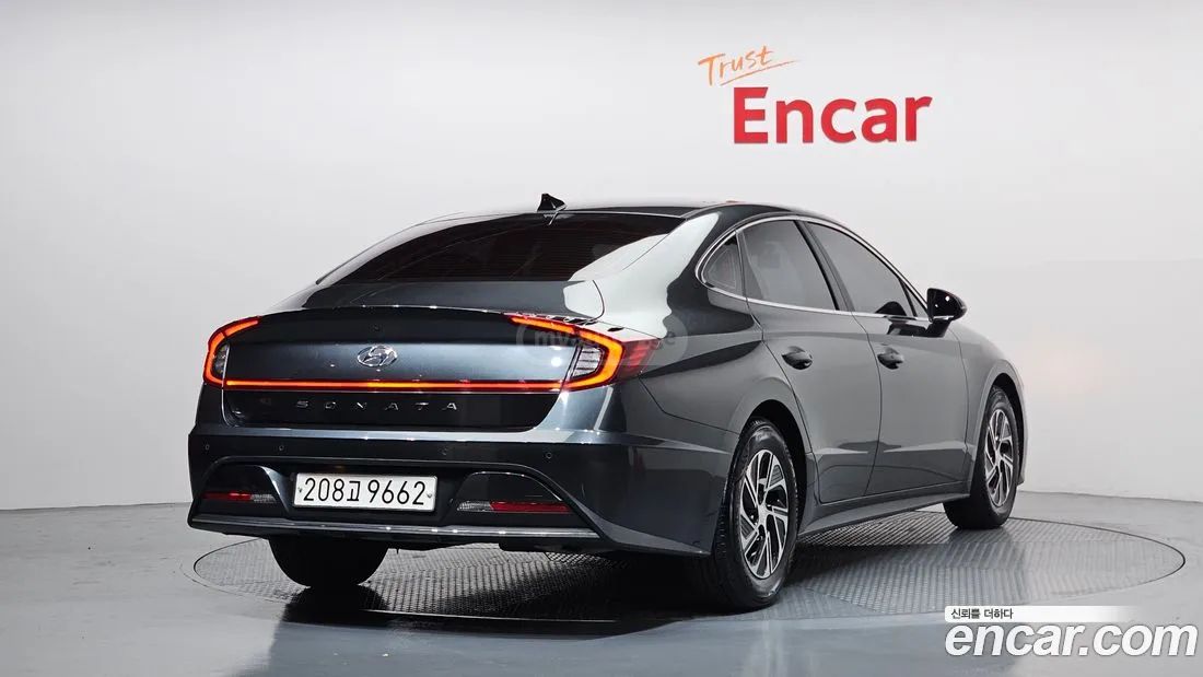 Hyundai Sonata - фото 2