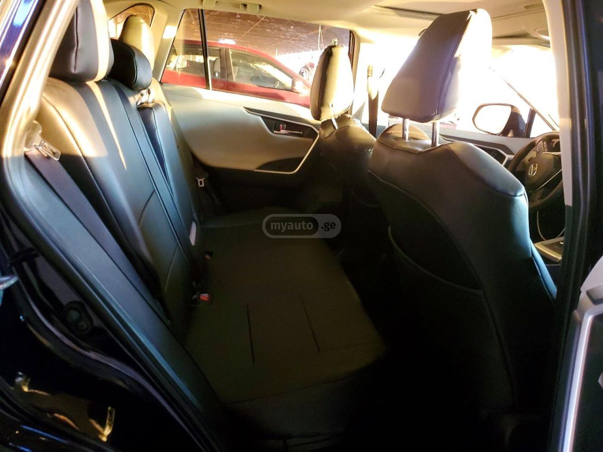Toyota RAV 4 - фото 10