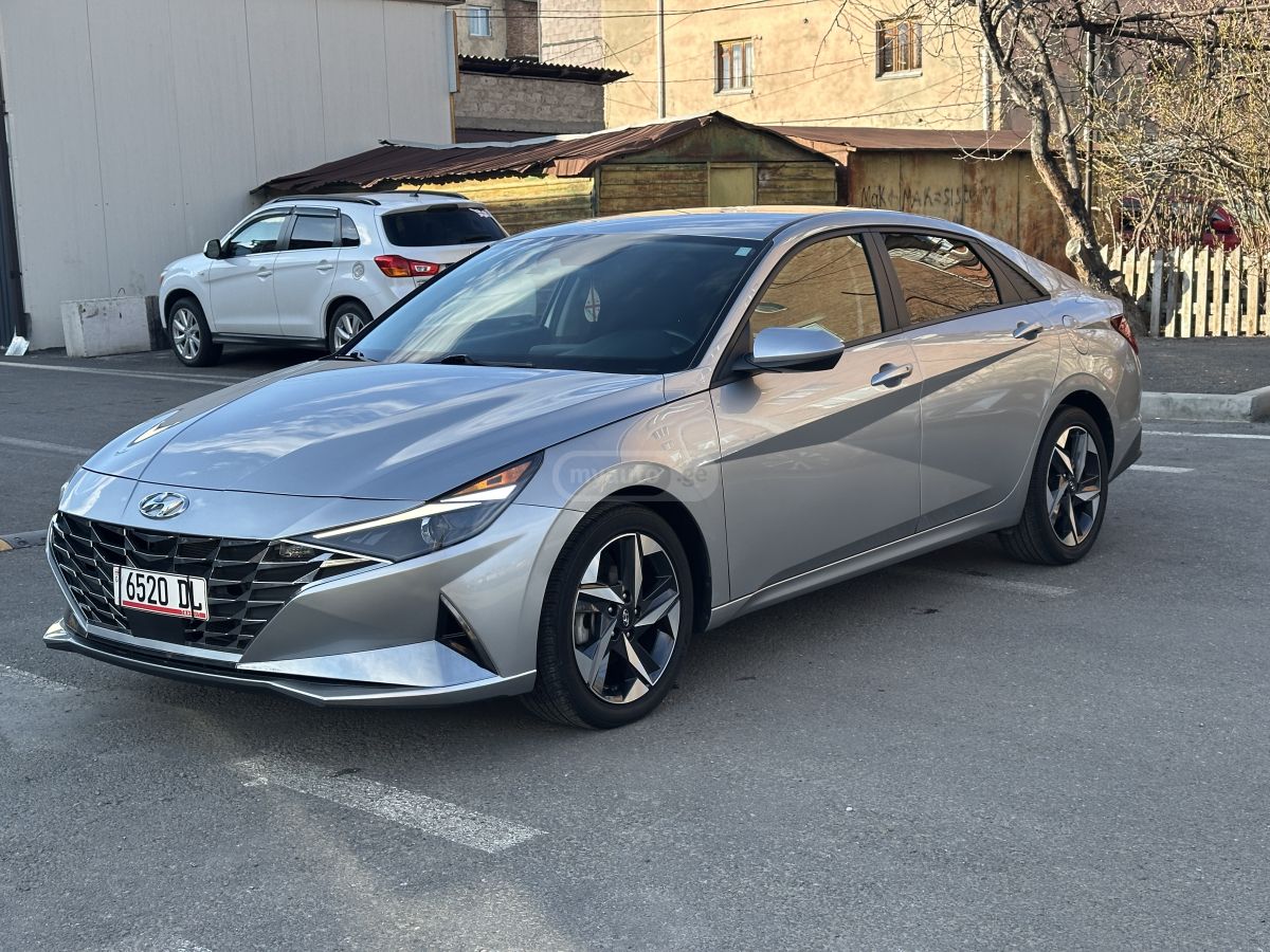 Hyundai SE 4dr Sedan CVT — миниатюра 3