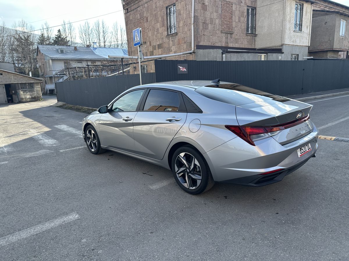 Hyundai SE 4dr Sedan CVT — миниатюра 5