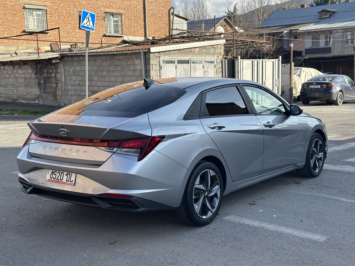 Hyundai SE 4dr Sedan CVT — миниатюра 7