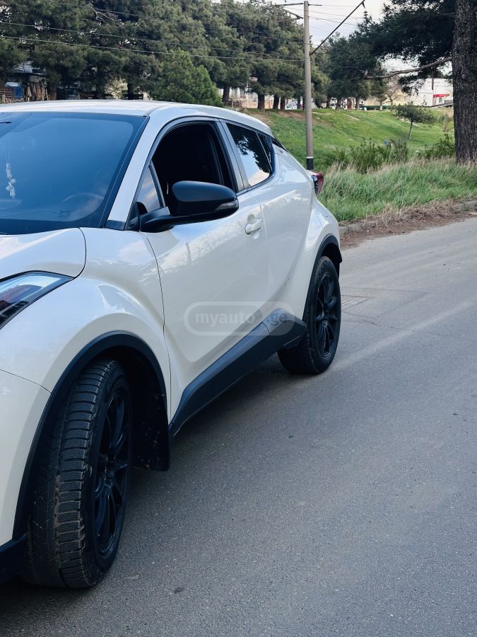 Toyota CHR - фото 4