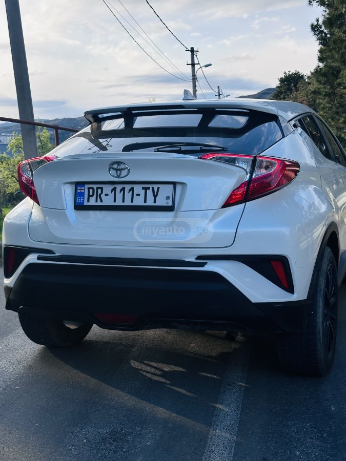 Toyota CHR - фото 6
