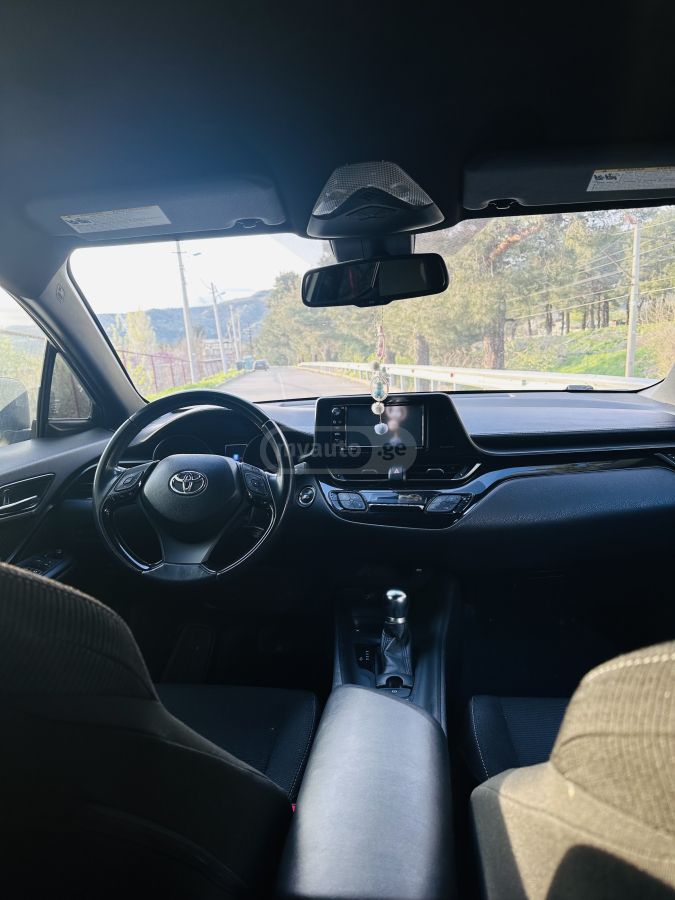 Toyota CHR - фото 9