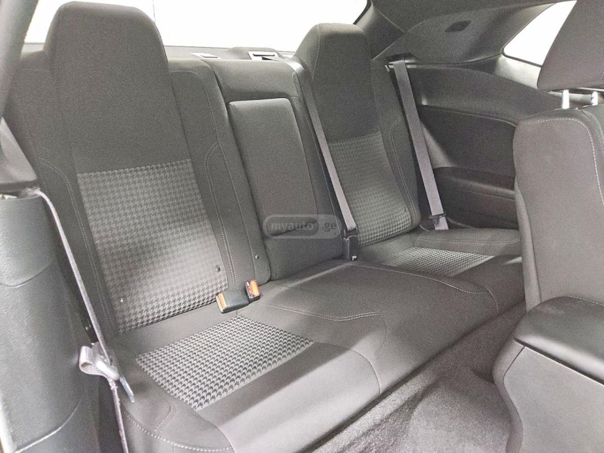 Dodge Challenger 2023 — миниатюра 10