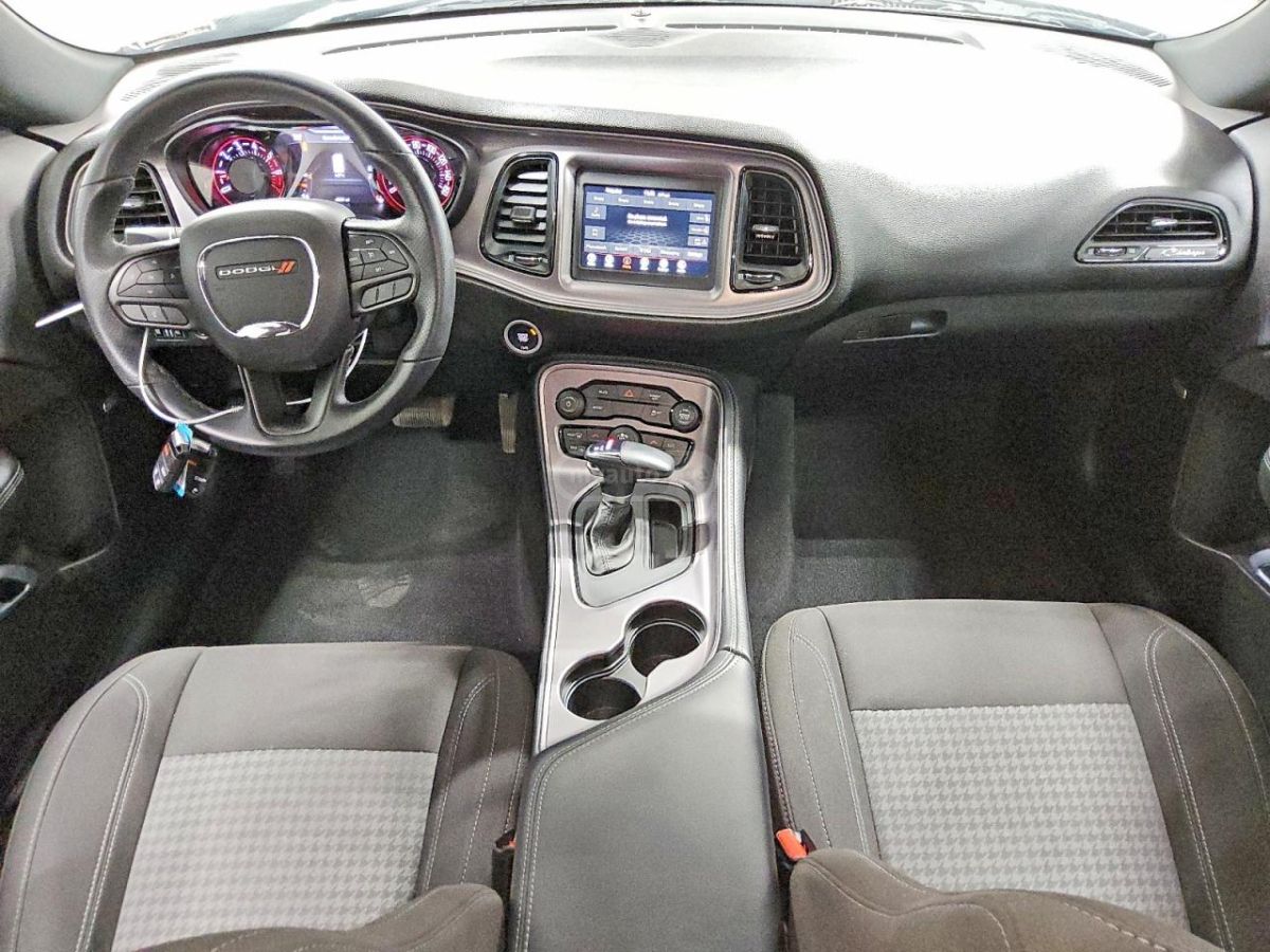 Dodge Challenger 2023 — миниатюра 8