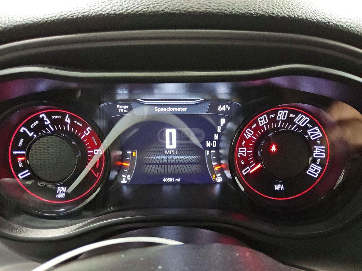 Dodge Challenger 2023 — миниатюра 9