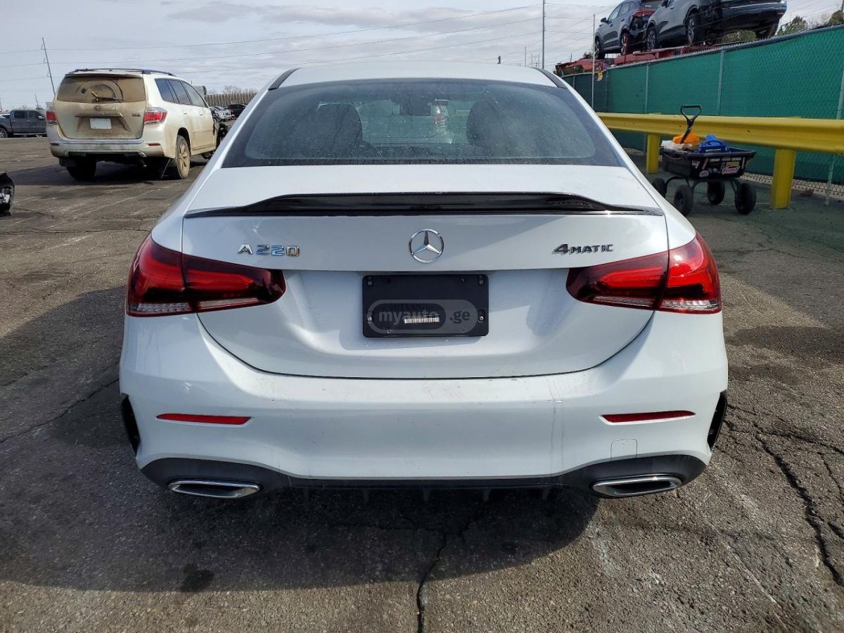 Mercedes-Benz A 220 2021 — миниатюра 6