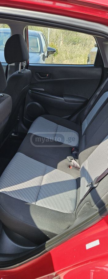 Hyundai SE 4dr Front-Wheel Drive CVT — миниатюра 8