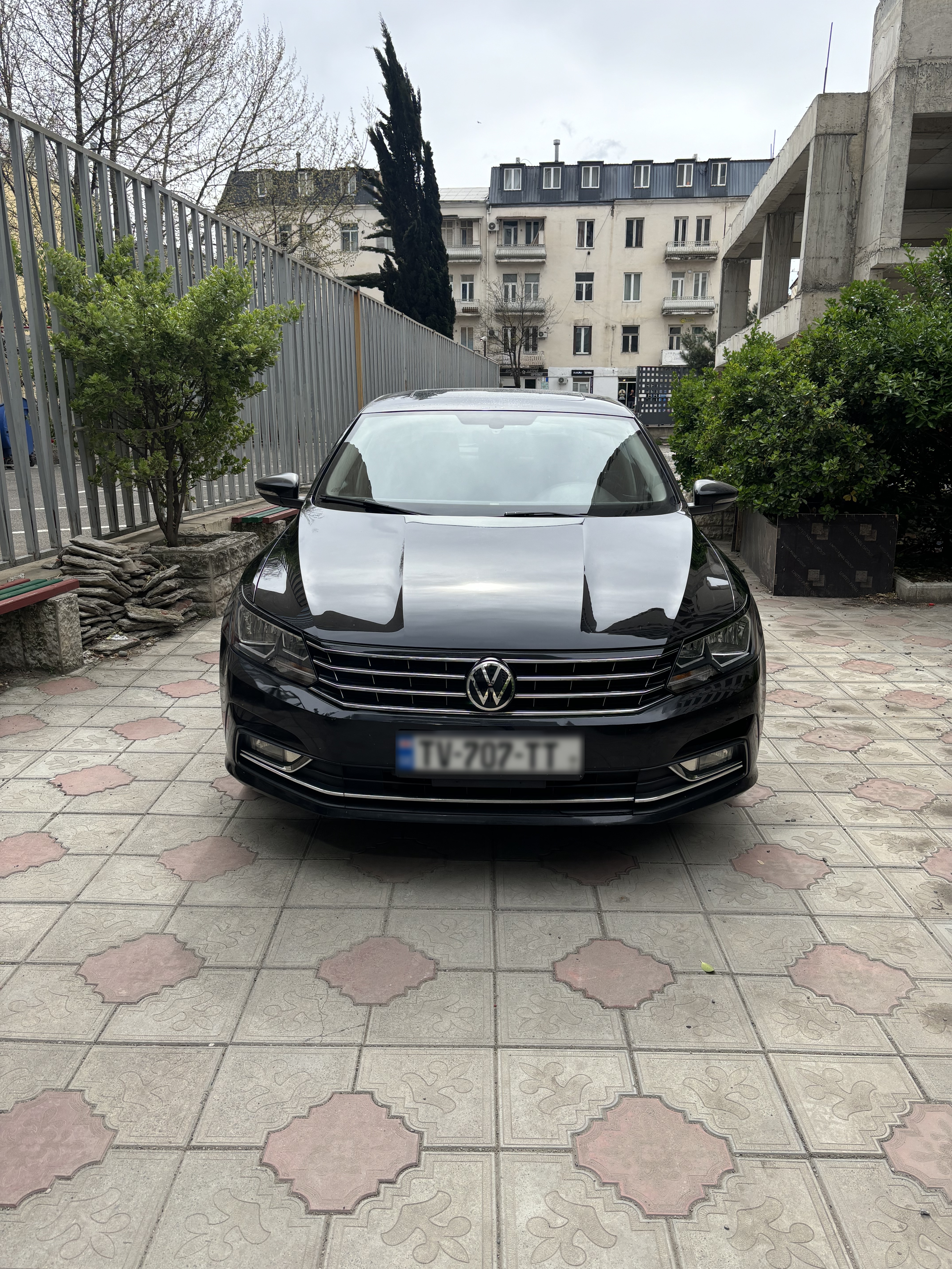 Volkswagen Passat - фото 1