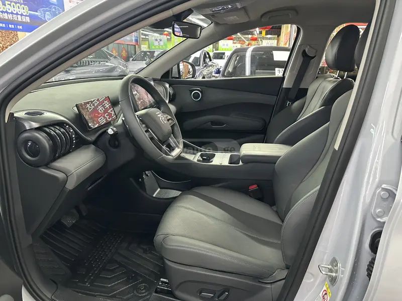 BYD Yuan 2025 — миниатюра 9