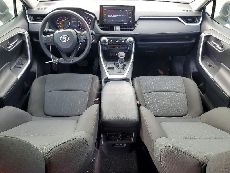 Toyota LE 4dr Front-Wheel Drive Autom — миниатюра 9