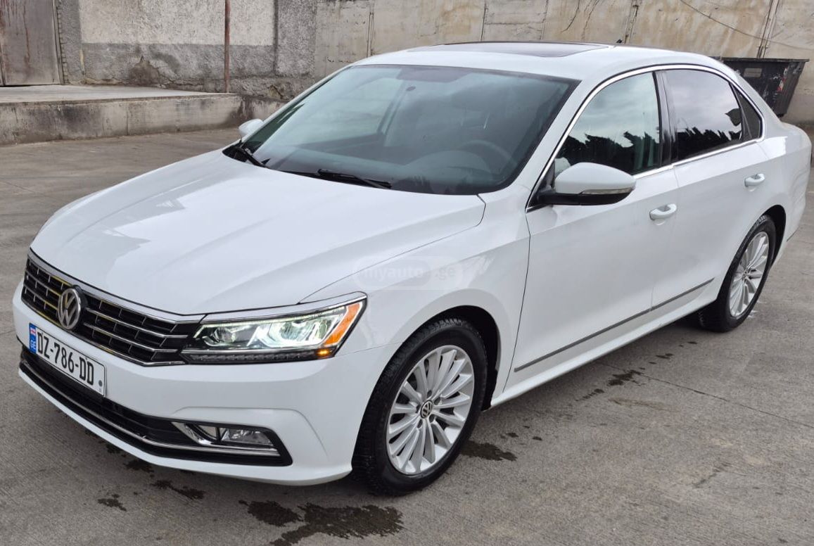 Volkswagen Passat - фото 1