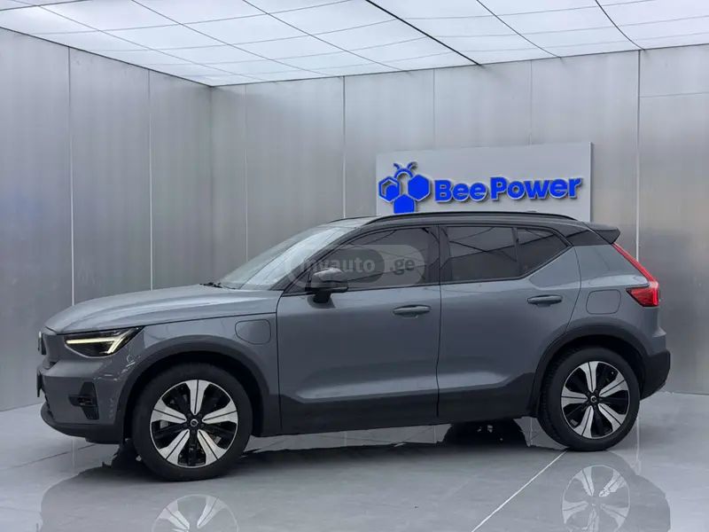 Volvo XC 40 2023 — миниатюра 4