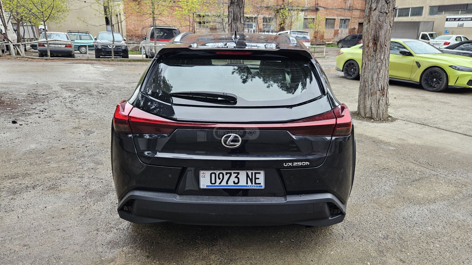 Lexus UX 250 h - фото 7