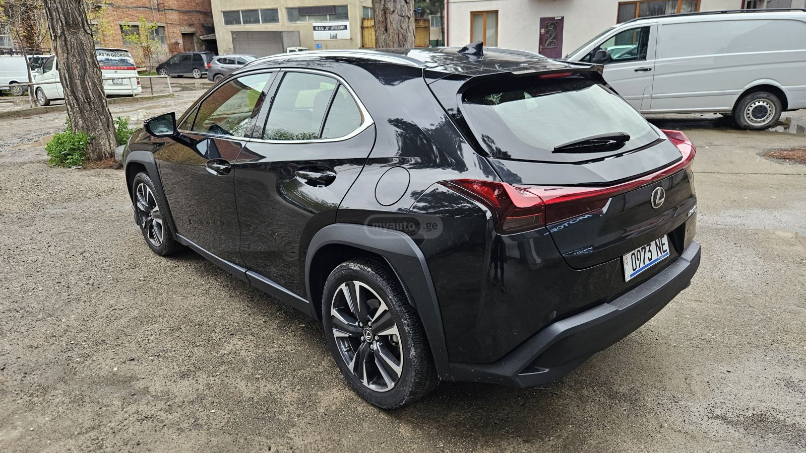 Lexus UX 250 h - фото 8