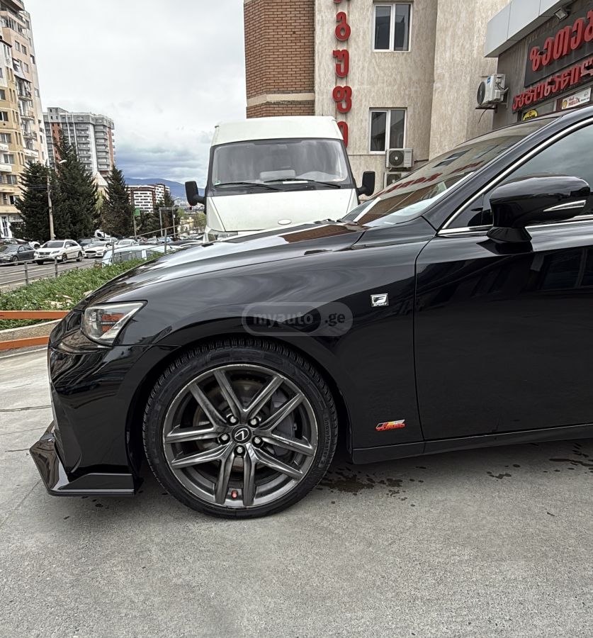 Lexus IS 200 - фото 4