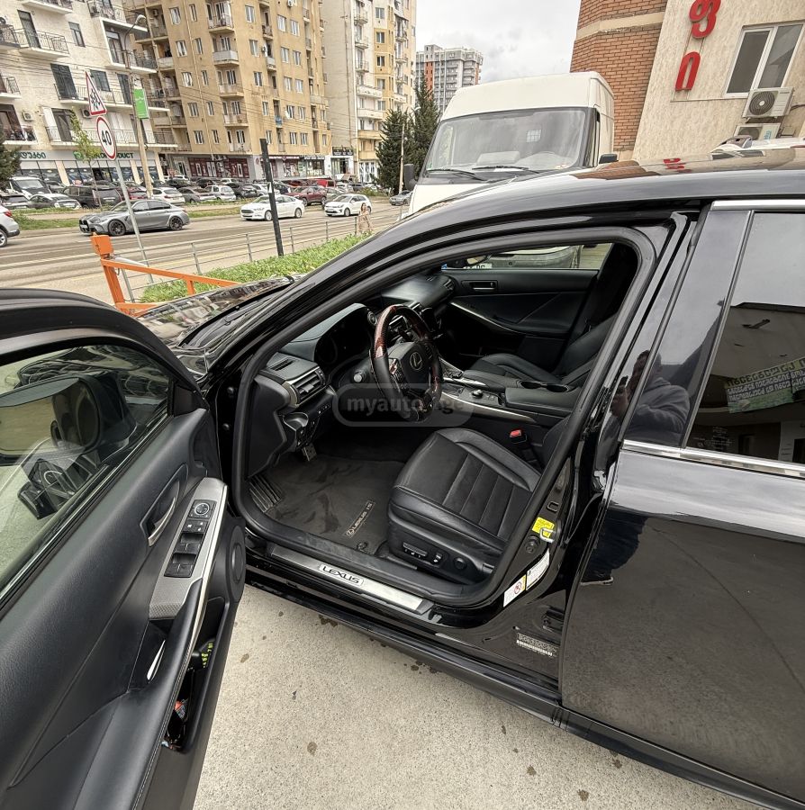 Lexus IS 200 - фото 5