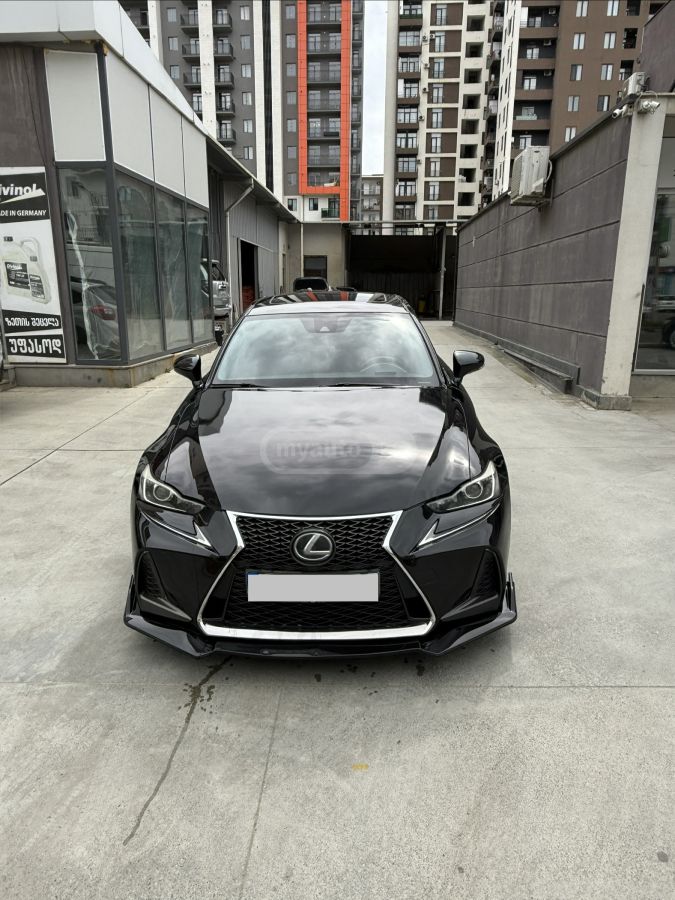 Lexus IS 200 - фото 9