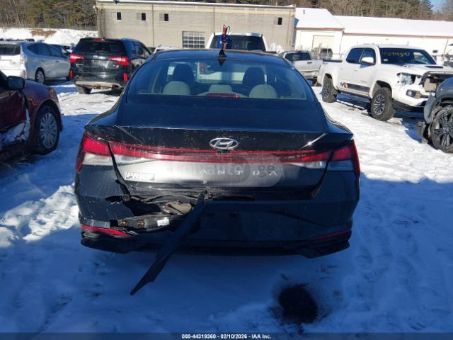 Hyundai Elantra - фото 15