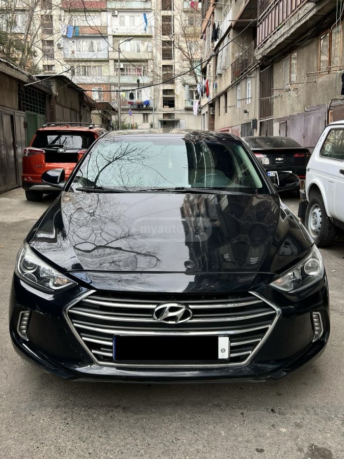 Hyundai Elantra - фото 5