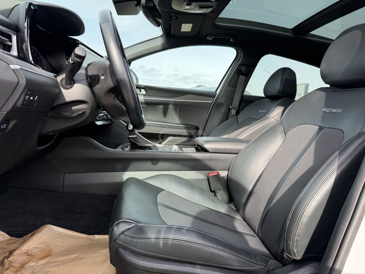 Kia K5 - фото 13