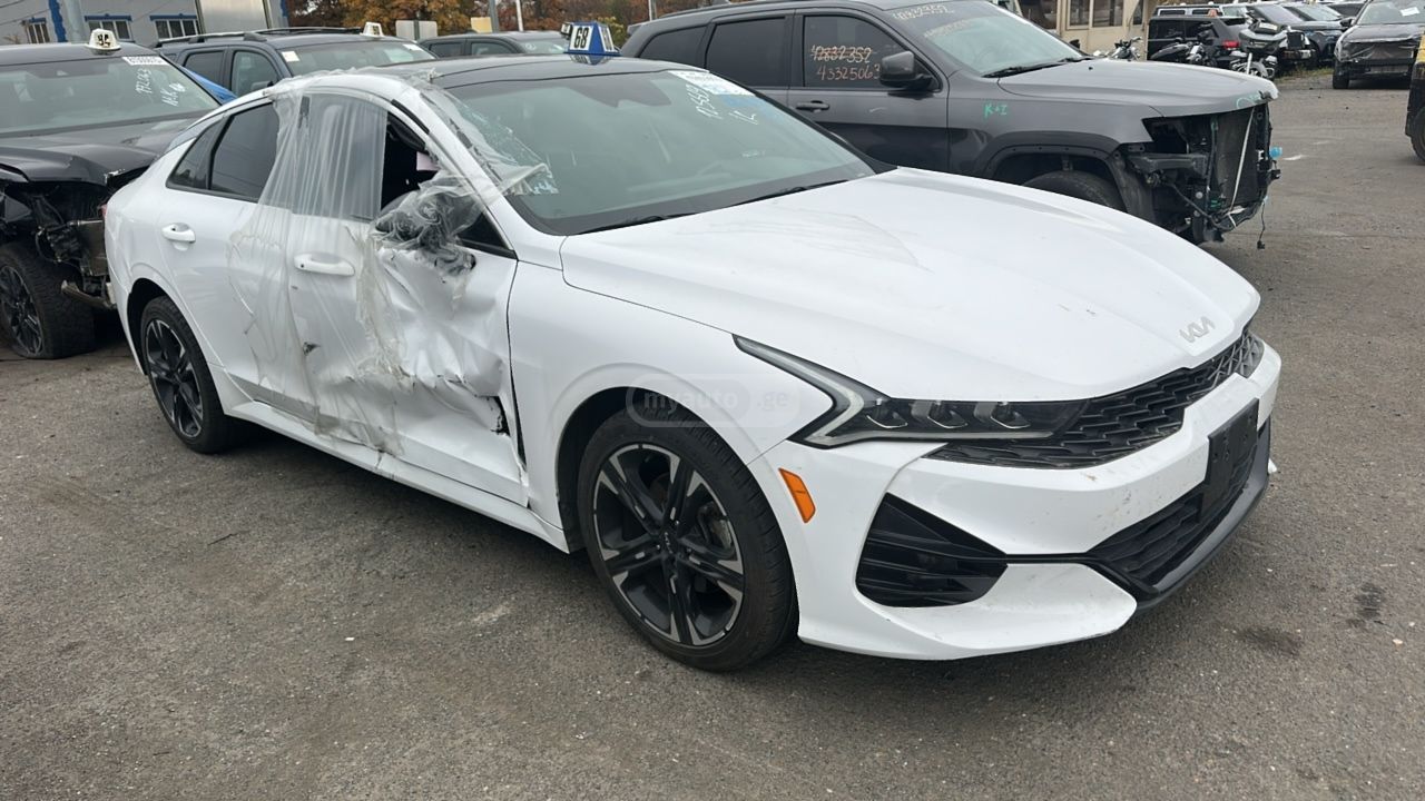 Kia K5 - фото 15