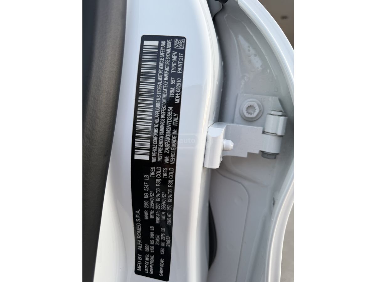 Alfa Romeo Stelvio - фото 14